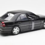 Mercedes C-Class W202 C36 AMG Fekete Metál UT Models 1:18 - image 2 of 6
