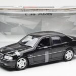 Mercedes C-Class W202 C36 AMG Fekete Metál UT Models 1:18 - image 6 of 6