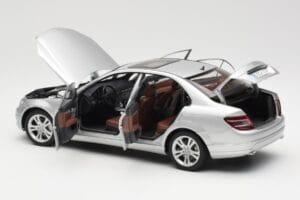 Mercedes C-Class W204 Avantgarde Ezüst AUTOart 1:18 B66962368 Fém – 5. kép a 8-ből