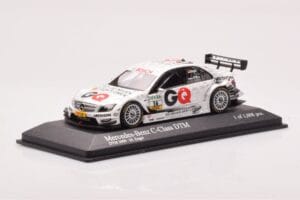 Mercedes C-Class W204 DTM GQ AMG Mercedes #16 Engels DTM 2009 Minichamps 1:43 400093816 Fém – 2. kép a 4-ből