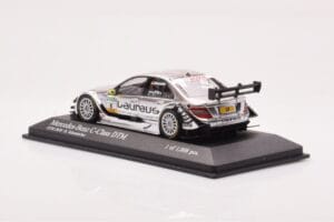 Mercedes C-Class W204 DTM Team AMG Mercedes #8 R. Schumacher DTM 2010 Minichamps 1:43 400103908 Fém – 3. kép a 4-ből