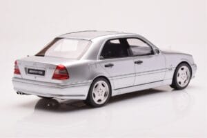 Mercedes C36 AMG W202 Ezüst Otto 1:18 OT443 Gyanta – 2. kép a 6-ből