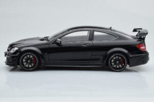 Mercedes C63 AMG W204 Black Series Fekete GT Spirit 1:18 ZM019 Gyanta – 3. kép a 7-ből