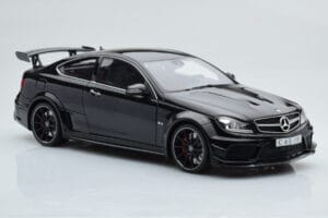 Mercedes C63 AMG W204 Black Series Fekete GT Spirit 1:18 ZM019 Gyanta – 4. kép a 7-ből