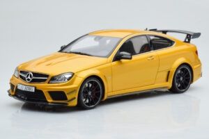 Mercedes C63 AMG W204 Black Series Arany GT Spirit 1:18