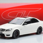 Mercedes C63 AMG W204 Fehér GT Spirit 1:18 - image 6 of 6