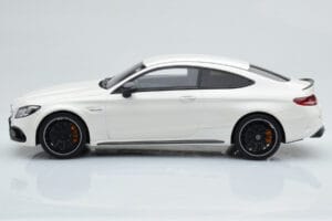 Mercedes C63S AMG C205 Coupe Fehér GT Spirit 1:18 B66965707 Gyanta – 3. kép a 6-ből