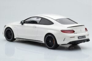 Mercedes C63S AMG C205 Coupe Fehér GT Spirit 1:18 B66965707 Gyanta – 5. kép a 6-ből