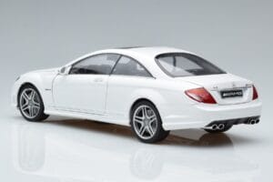 Mercedes CL63 AMG C216 Fehér AUTOart 1:18 76167 Fém – 5. kép a 6-ből