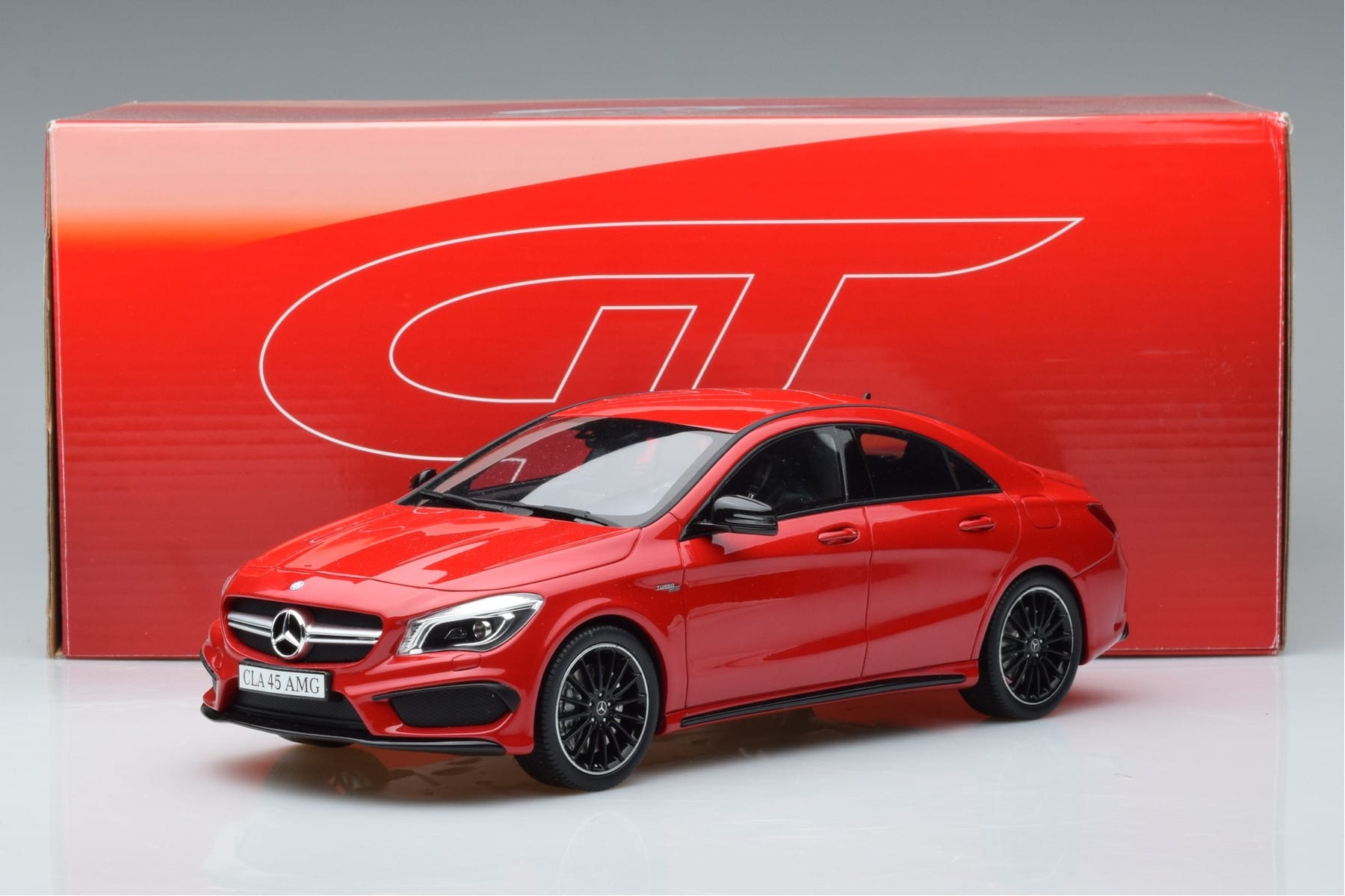 Mercedes CLA 45 AMG C117 Jupiter Piros GT Spirit 1:18 GT031 Gyanta – 6. kép a 6-ből