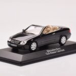 Mercedes CLK A209 Kabrió Obsidian Fekete Metál Minichamps 1:43 - image 2 of 4