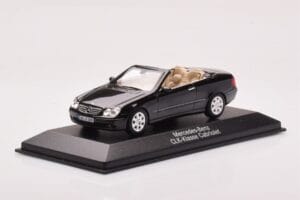 Mercedes CLK A209 Kabrió Obsidian Fekete Metál Minichamps 1:43 B66961966 Fém – 2. kép a 4-ből