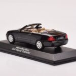 Mercedes CLK A209 Kabrió Obsidian Fekete Metál Minichamps 1:43 - image 3 of 4