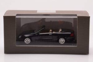 Mercedes CLK A209 Kabrió Obsidian Fekete Metál Minichamps 1:43 B66961966 Fém – 4. kép a 4-ből