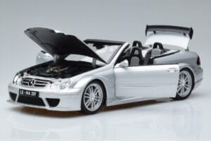 Mercedes CLK DTM AMG W209 Kabrió Ezüst Kyosho 1:18 B66962272 Fém – 2. kép a 8-ből