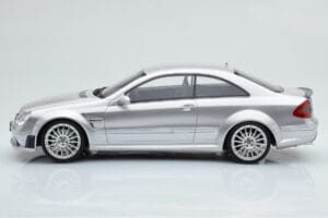 Mercedes CLK63 AMG C209 Coupe Ezüst Otto 1:18 OT227 Gyanta – 3. kép a 6-ből