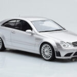Mercedes CLK63 AMG C209 Coupe Ezüst Otto 1:18 - image 4 of 6