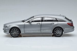 Mercedes CLS Shooting Brake X218 Alanite Szürke Norev 1:18 B66960117 Fém – 4. kép a 7-ből