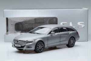 Mercedes CLS Shooting Brake X218 Alanite Szürke Norev 1:18 B66960117 Fém – 7. kép a 7-ből