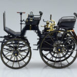 Mercedes Daimler Motorkutsche Sötétkék Norev 1:18 - image 3 of 6