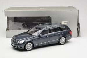 Mercedes E-Class S212 T-Model Tenorit Szürke Metallic Minichamps 1:18 B66962447 Fém – 8. kép a 8-ből