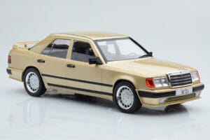 Mercedes E-Class W124 Tuning Bézs MCG 1:18 MCG18342 Fém – 4. kép a 6-ből