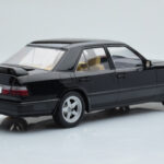 Mercedes E-Class W124 Tuning Fekete MCG 1:18 - image 2 of 6