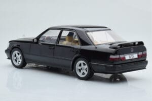 Mercedes E-Class W124 Tuning Fekete MCG 1:18 MCG18341 Fém – 5. kép a 6-ből
