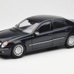 Mercedes E-Class W211 Kék Metallic Kyosho 1:18 B66962147