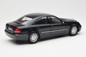 Mercedes E-Class W211 Kék Metallic Kyosho 1:18 B66962147 Fém – 3. kép a 8-ből