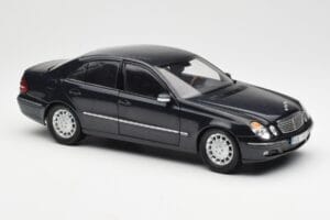 Mercedes E-Class W211 Kék Metallic Kyosho 1:18 B66962147 Fém – 6. kép a 8-ből