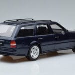 Mercedes E36 AMG S124 Kék Otto 1:18 OT753 Gyanta - image 2 of 6