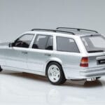 Mercedes E36 AMG S124 Ezüst Otto 1:18 OT889 Gyanta - image 5 of 6
