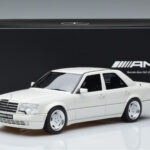 Mercedes E60 AMG W124 Fehér Otto 1:18 - image 6 of 6