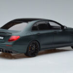 Mercedes E63 AMG Brabus 800 W213 Zöld GT Spirit 1:18 - image 2 of 6