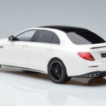 Mercedes AMG E63 S W213 Fehér GT Spirit 1:18 - image 5 of 6