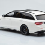 Mercedes AMG E63 S S213 T-Model Fehér GT Spirit 1:18 - image 5 of 6