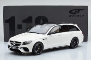 Mercedes AMG E63 S S213 T-Model Fehér GT Spirit 1:18 GT795 Gyanta – 6. kép a 6-ből