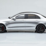 Mercedes AMG E63 S W213 Ezüst GT Spirit 1:18 - image 3 of 6