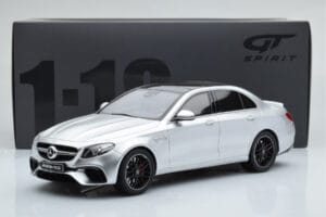 Mercedes AMG E63 S W213 Ezüst GT Spirit 1:18 GT230 Gyanta – 6. kép a 6-ből