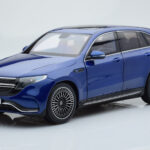 Mercedes EQC 400 Brilliant Kék NZG 1:18