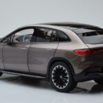 Mercedes EQE SUV X294 AMG Line Velvet Barna NZG 1:18 - image 7 of 8