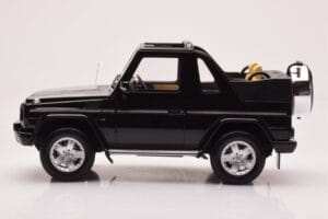 Mercedes G500 W463 Kabrió Obsidian Fekete Otto 1:18 OT1040 Gyanta – 3. kép a 6-ből