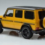 Mercedes AMG G63 W463 Crazy Color Solar Beam Márkakereskedői Kiadás GT Spirit 1:18 B66961012 Gyanta - image 5 of 6