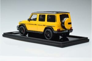Mercedes AMG G63 W463 Sárga MotorHelix 1:18 MH018-Y Gyanta – 5. kép a 7-ből
