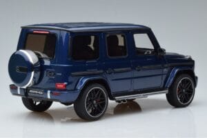 Mercedes AMG G63 W464 Kék GT Spirit 1:18 GT261 Gyanta – 2. kép a 6-ből