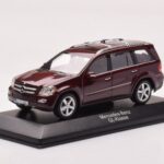 Mercedes GL X164 Karneol Piros Minichamps 1:43 - image 2 of 4
