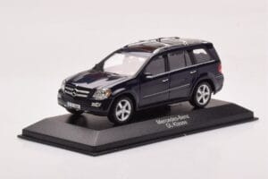 Mercedes GL X164 Tanzanite Kék Minichamps 1:43 B66962228 Fém – 2. kép a 4-ből