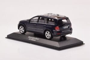 Mercedes GL X164 Tanzanite Kék Minichamps 1:43 B66962228 Fém – 3. kép a 4-ből