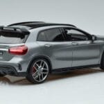 Mercedes AMG GLA 45 X156 Márkakereskedői Kiadás GT Spirit 1:18 B66960467 Gyanta - image 2 of 6